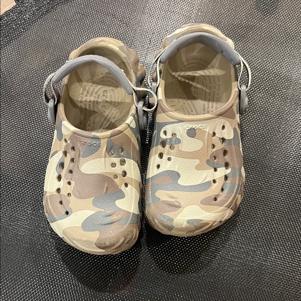 CROCS Kids Camo Water Shoes - Tan and Brown